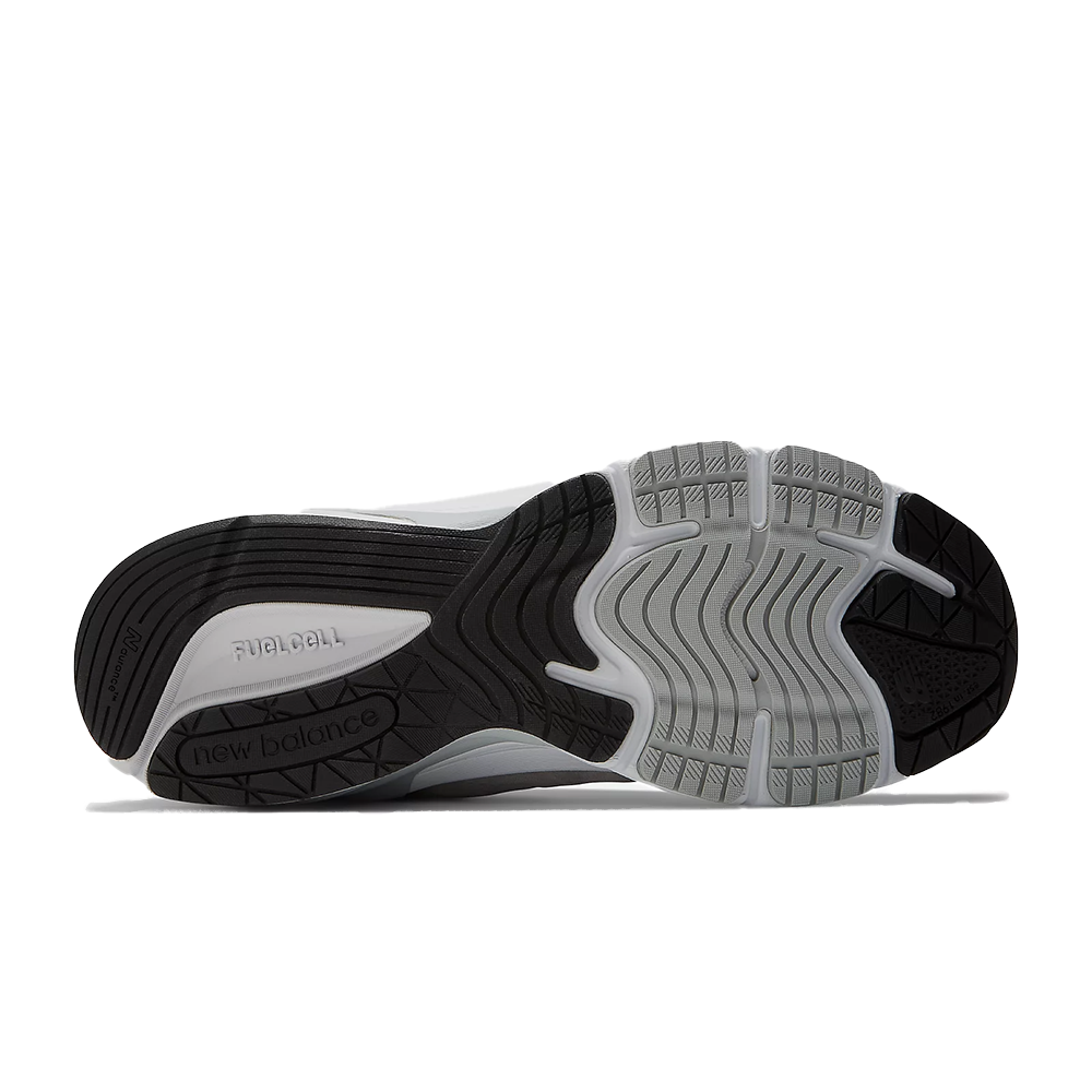 New Balance FuelCell 990v6