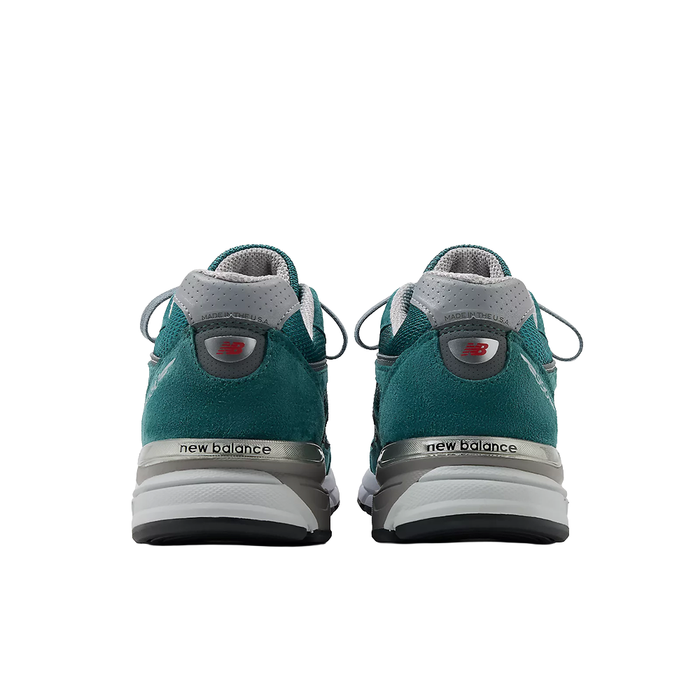 New Balance 990V4
